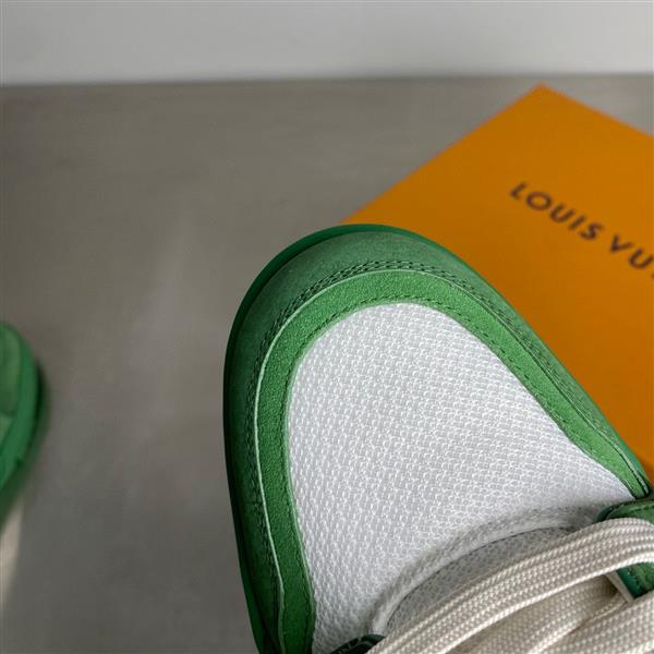 20251128154045989 390